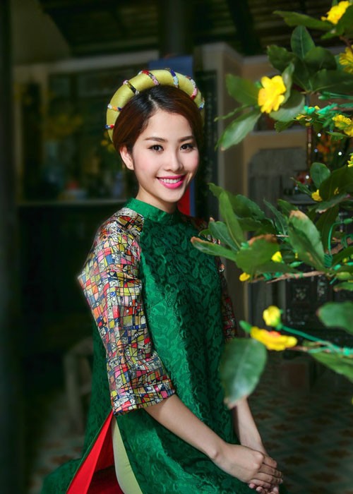 Sao Viet rang ngoi voi ao dai don Tet Binh Than 2016-Hinh-11